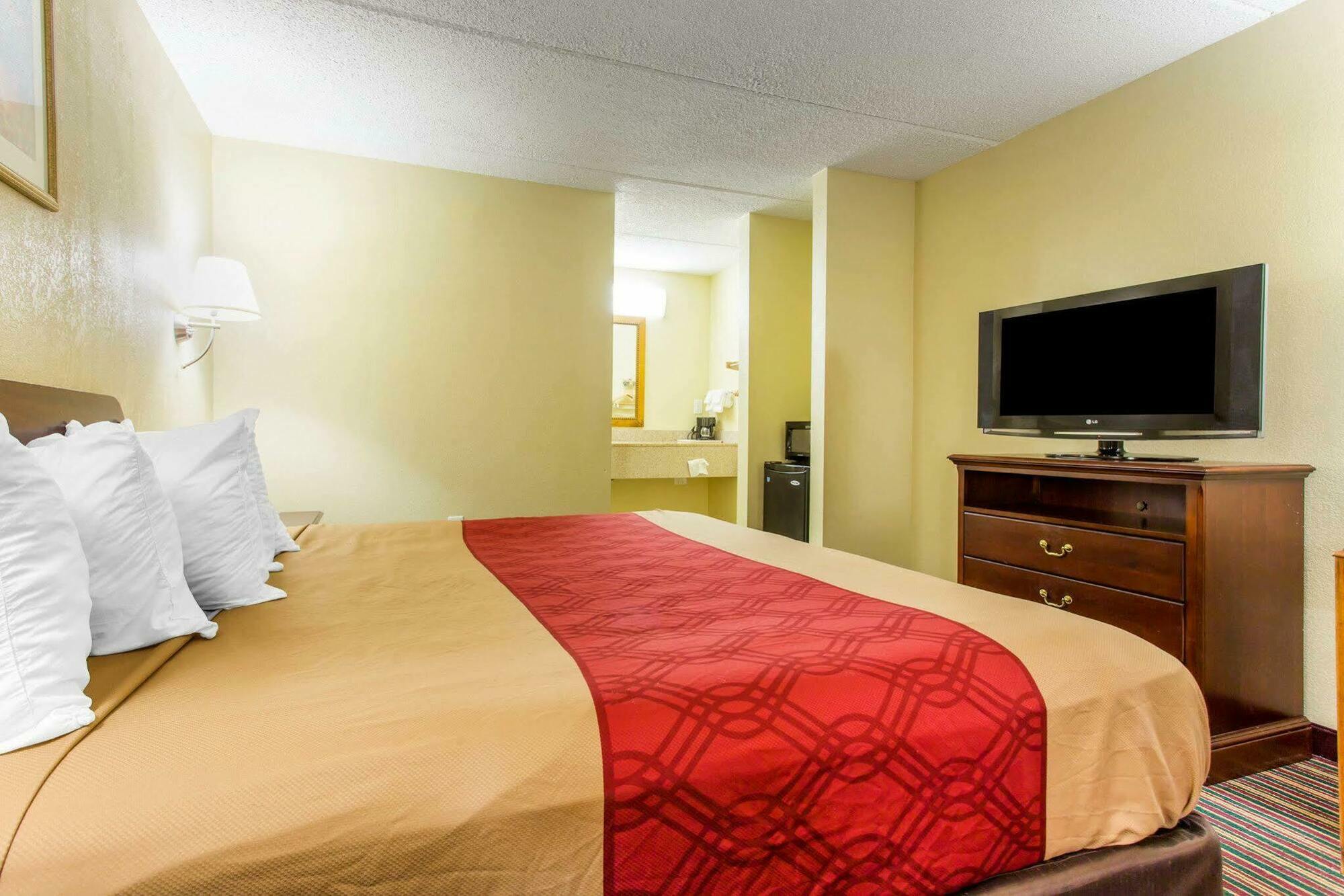 Red Roof Atlanta Airport Ne Motel 2*